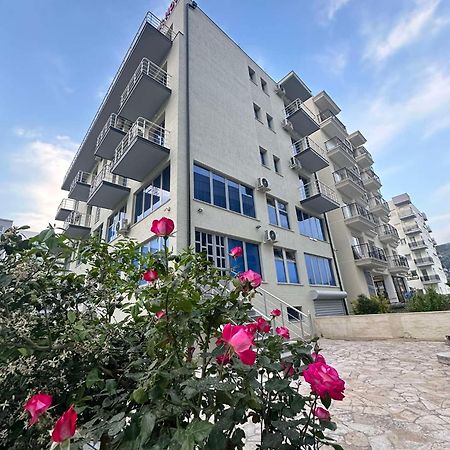 Deor Hotel Shengjin Bagian luar foto