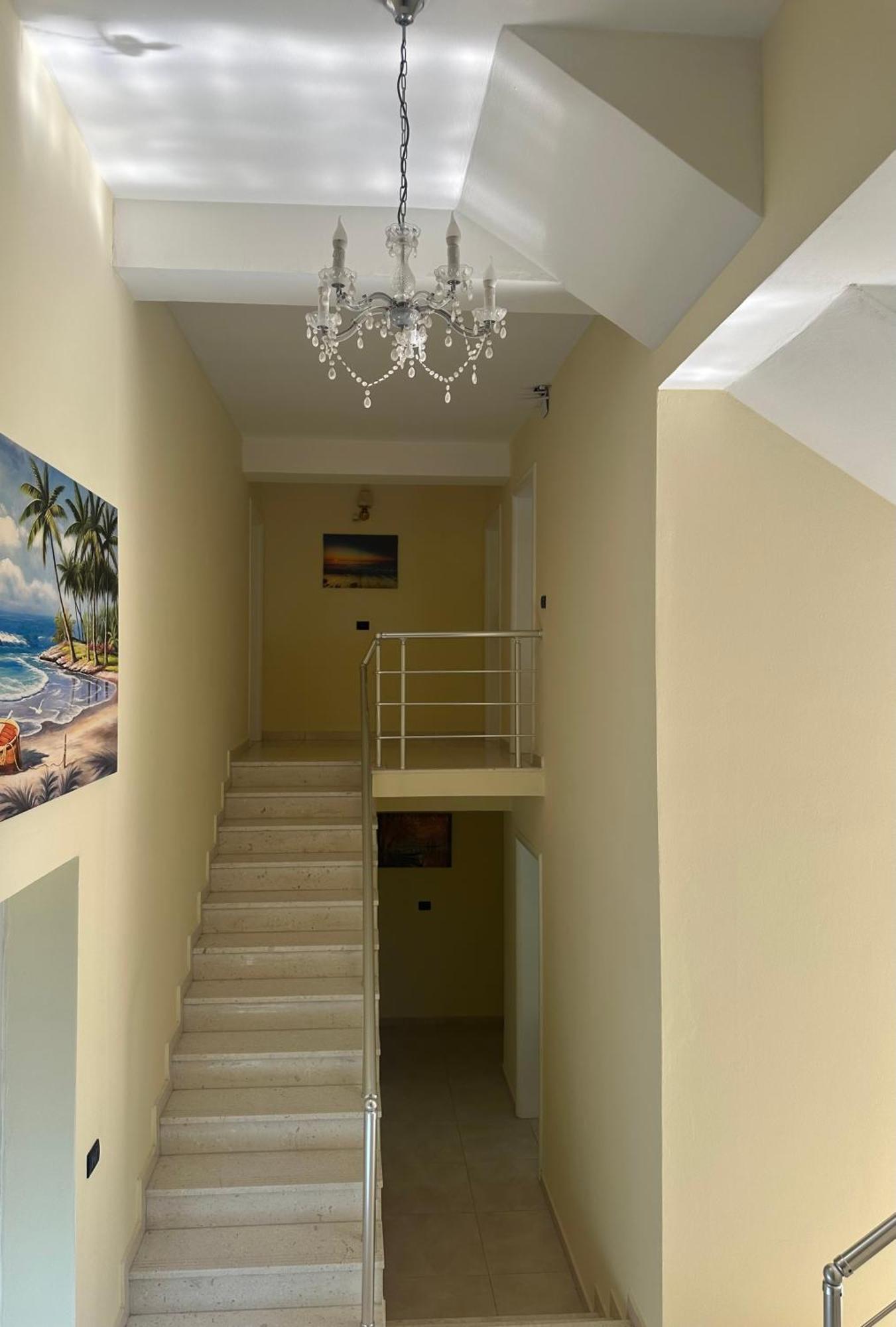 Deor Hotel Shengjin Bagian luar foto